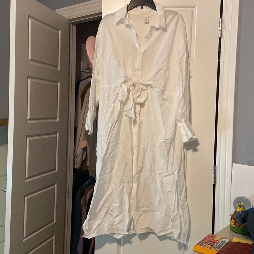 H&M button down dress